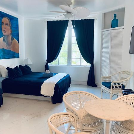 Sobe Ocean View Ocean Dr Charming Studio -316 Маями Бийч Екстериор снимка