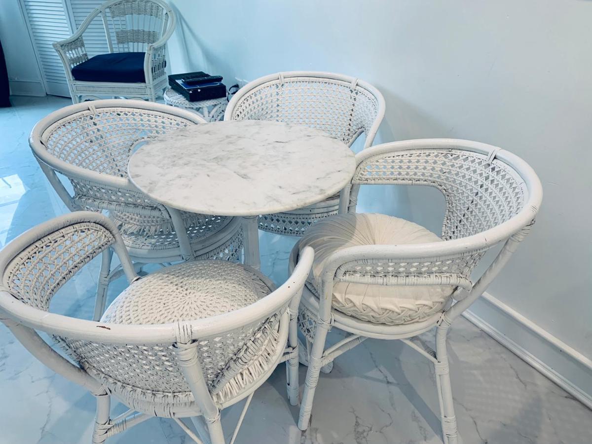 Sobe Ocean View Ocean Dr Charming Studio -316 Маями Бийч Екстериор снимка