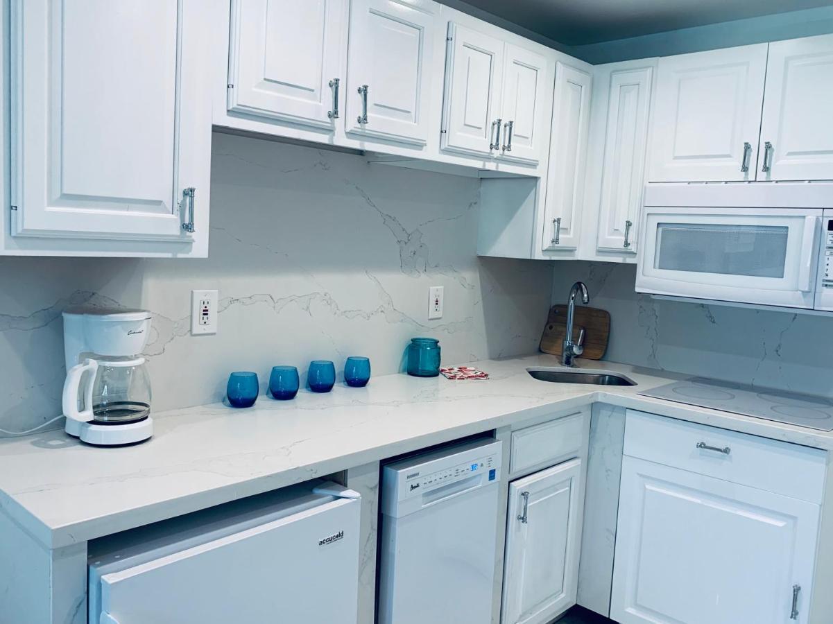 Sobe Ocean View Ocean Dr Charming Studio -316 Маями Бийч Екстериор снимка